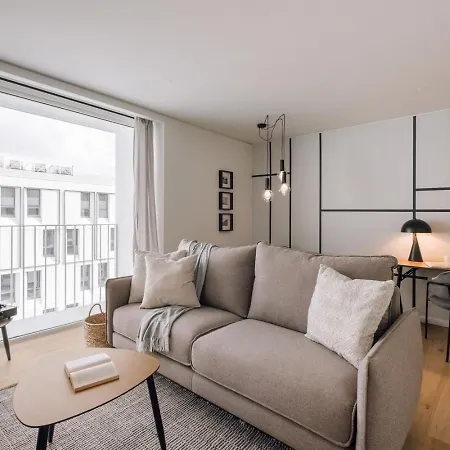 Magoito - 1 Bedroom And Pool In Areeiro Apartman *